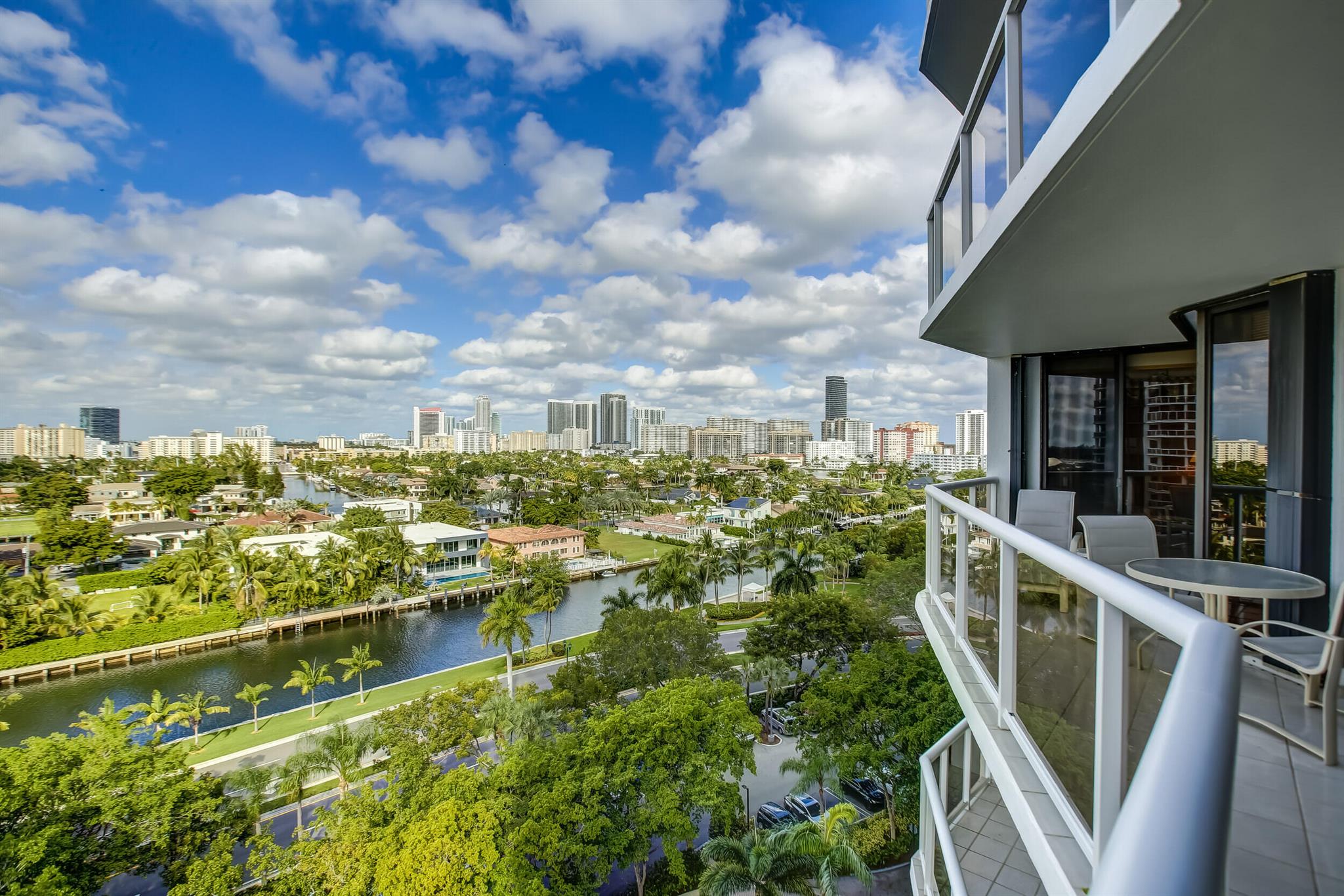 HARBORSIDE - Residential