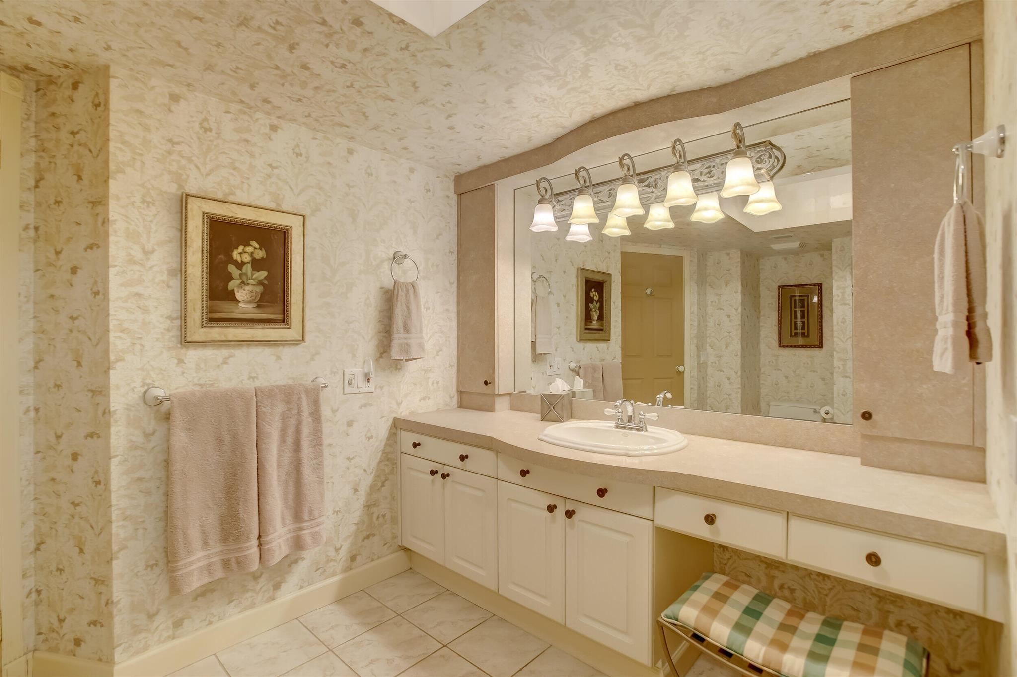 HARBORSIDE - Residential