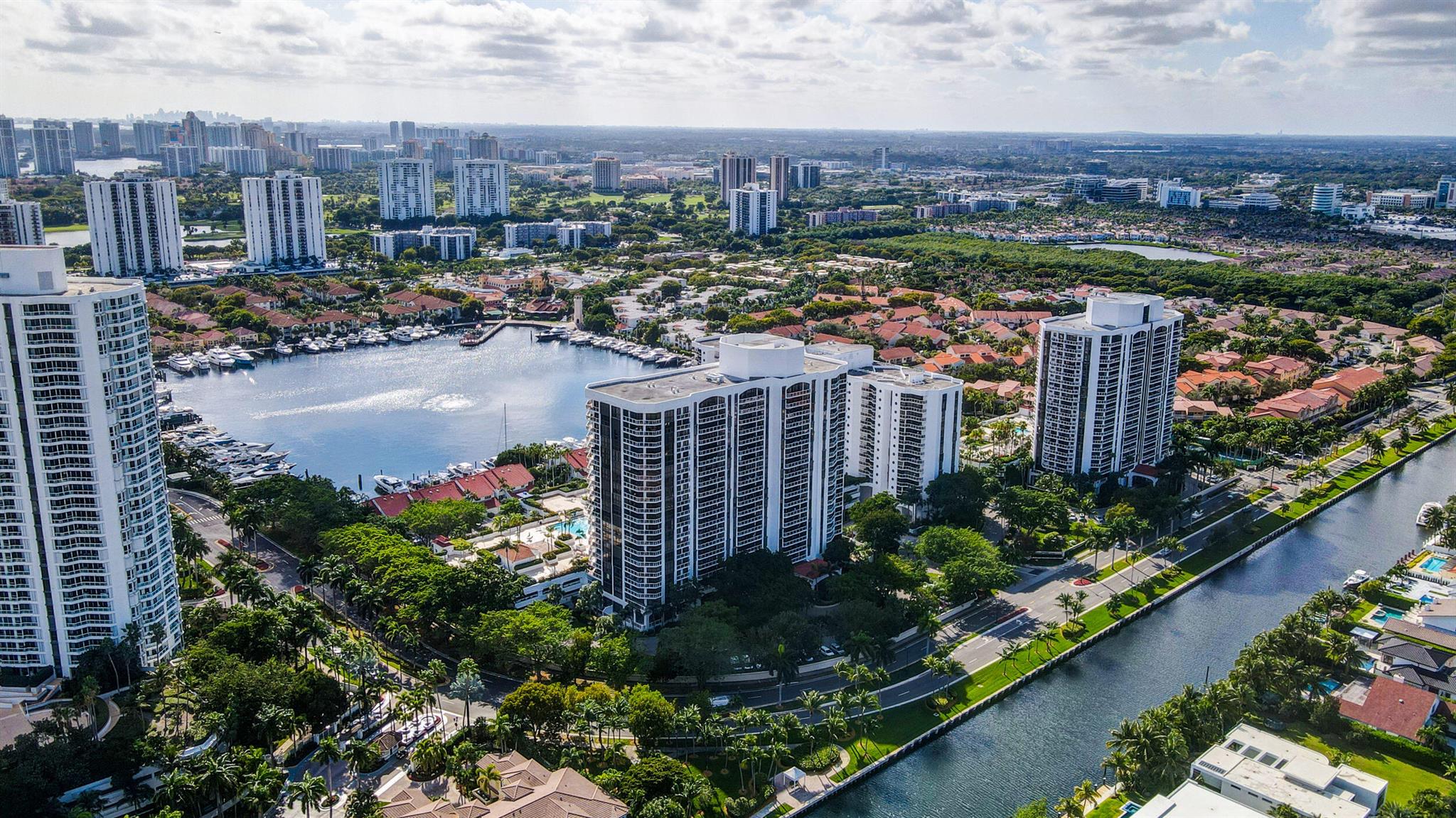 HARBORSIDE - Residential