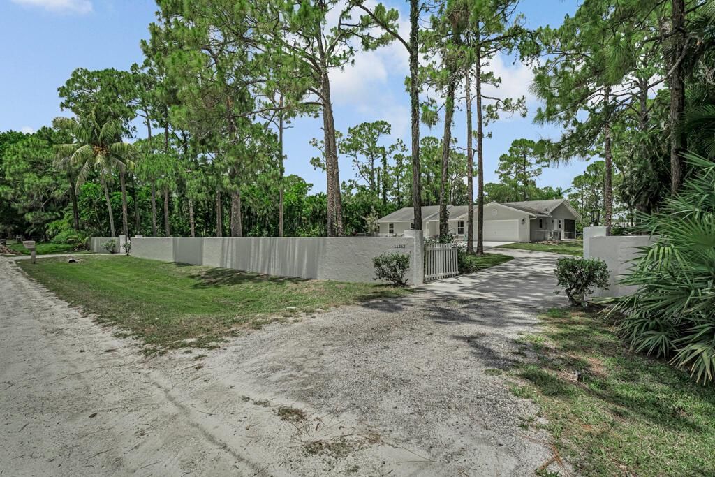 Photo of 11849 59th Street N, Royal Palm Beach, FL 33411 (MLS # R11091583)