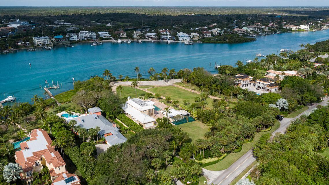 ITALANDCO PLAT ONE - Residential