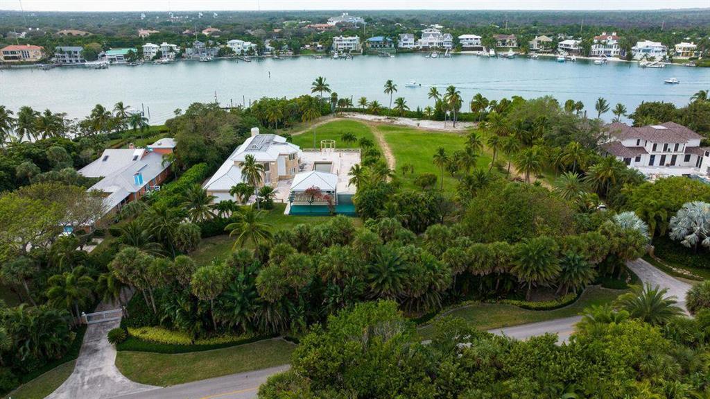 ITALANDCO PLAT ONE - Residential