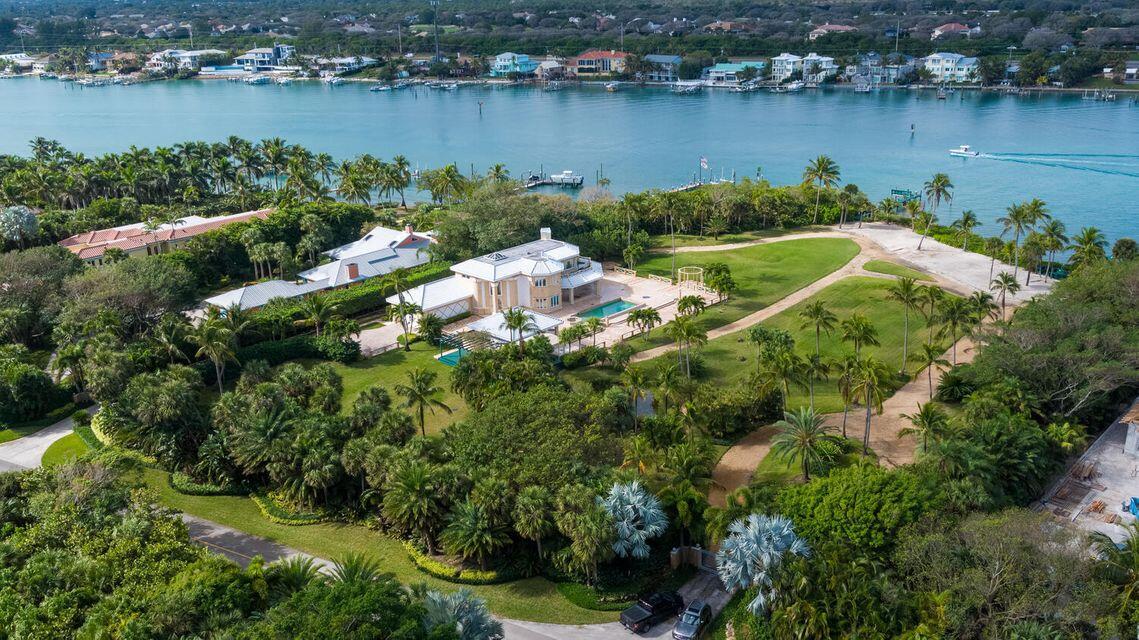 ITALANDCO PLAT ONE - Residential