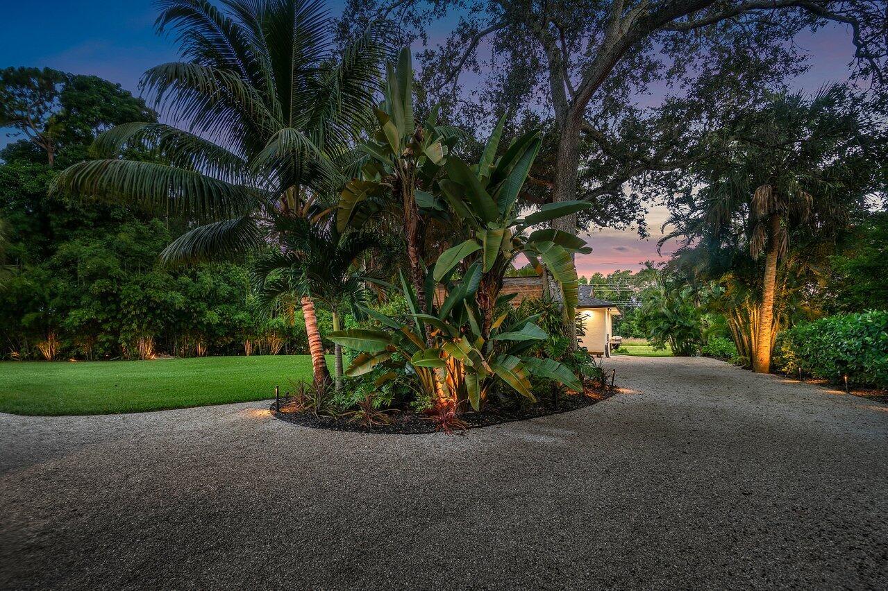 PINEWOOD EAST OF WELLINGT - Residential