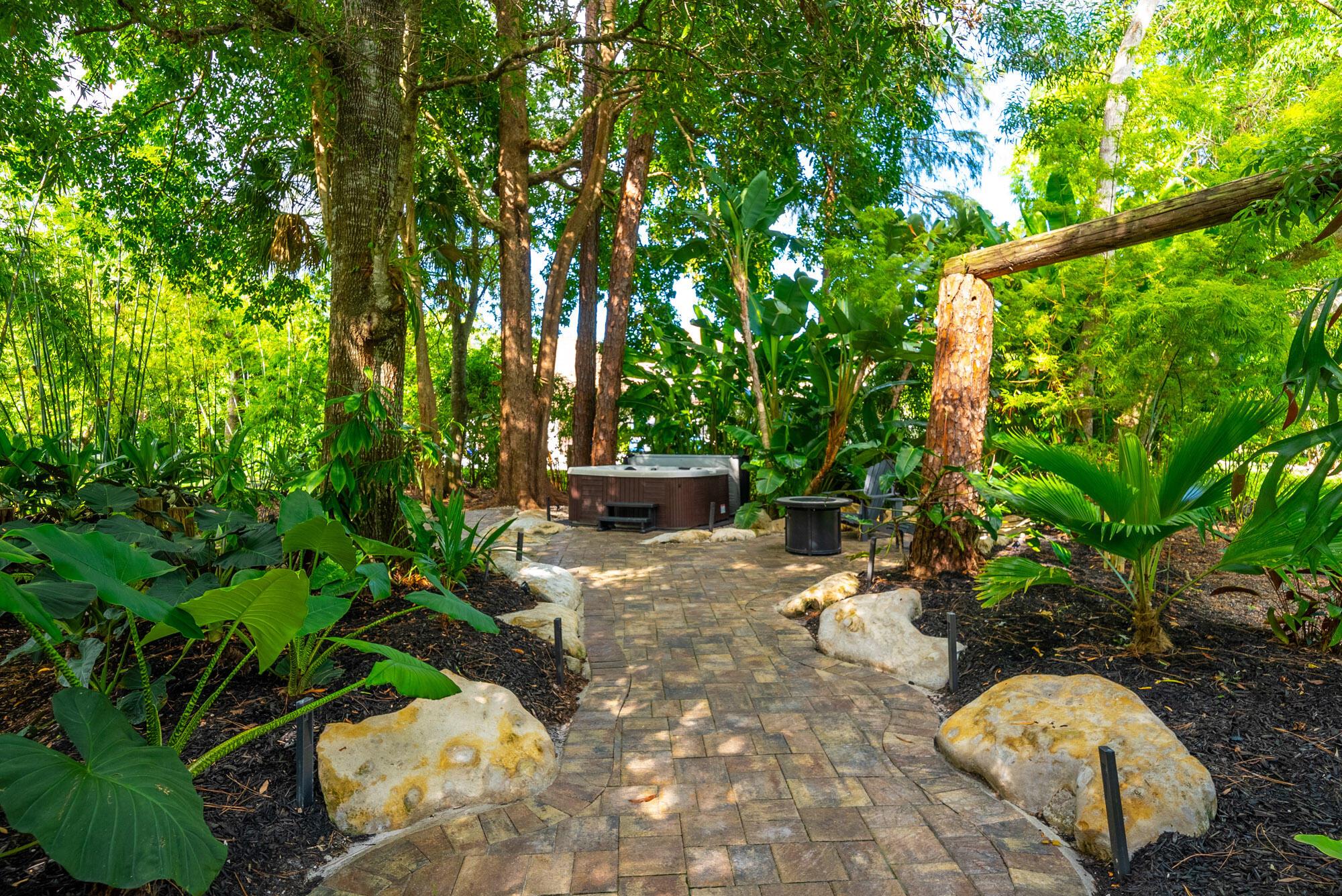 PINEWOOD EAST OF WELLINGT - Residential