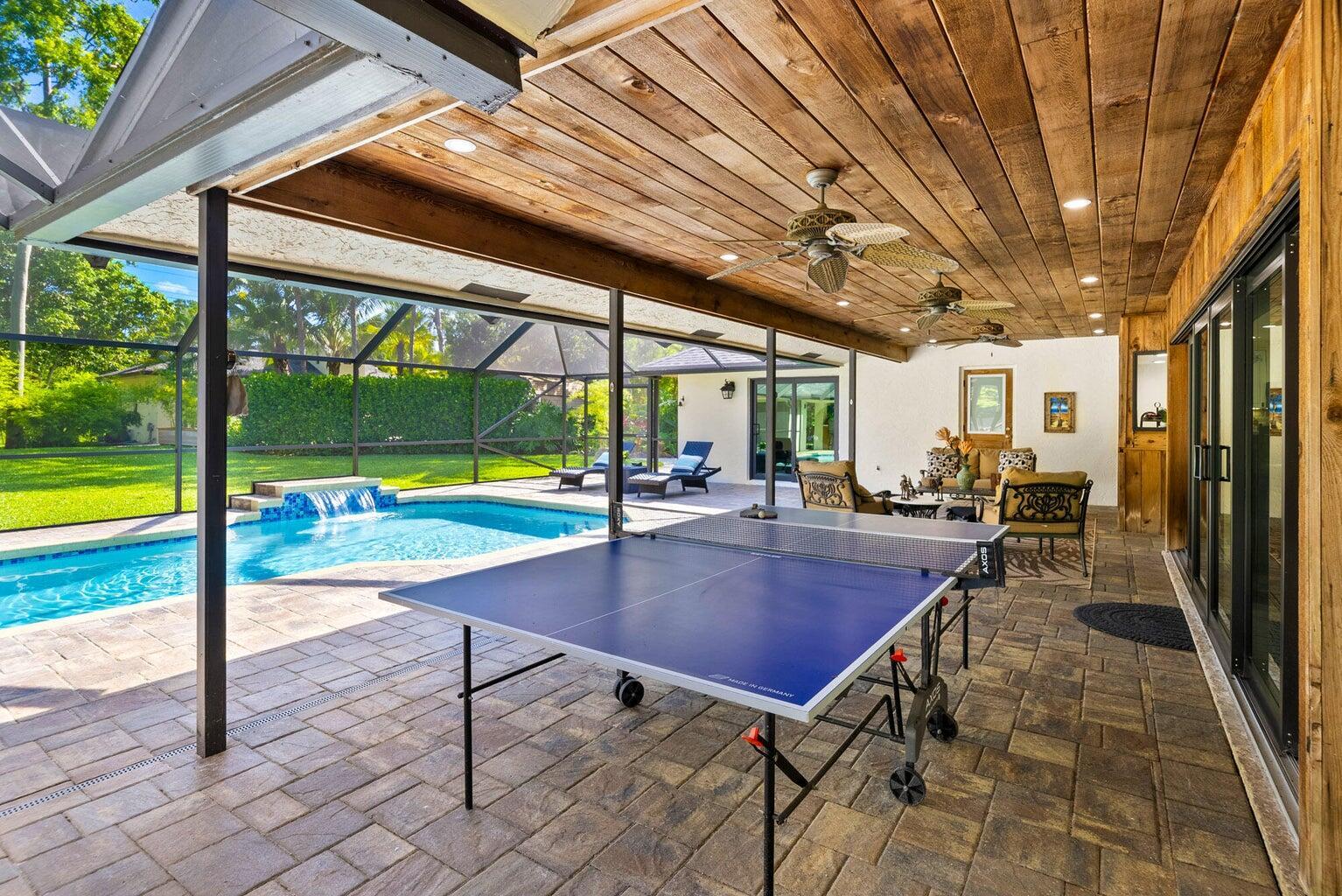 PINEWOOD EAST OF WELLINGT - Residential