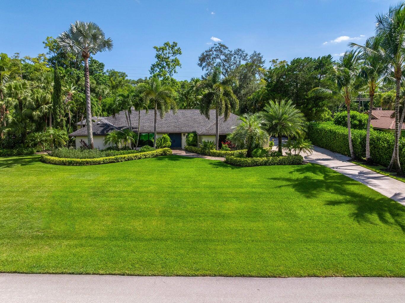 12466 Quercus Lane
