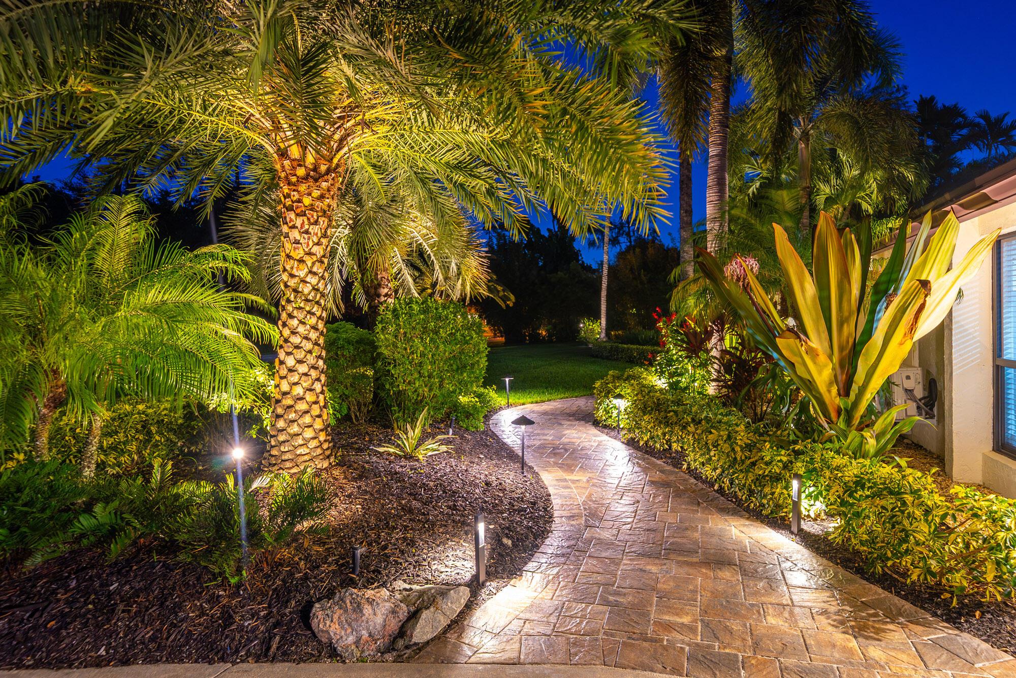 PINEWOOD EAST OF WELLINGT - Residential