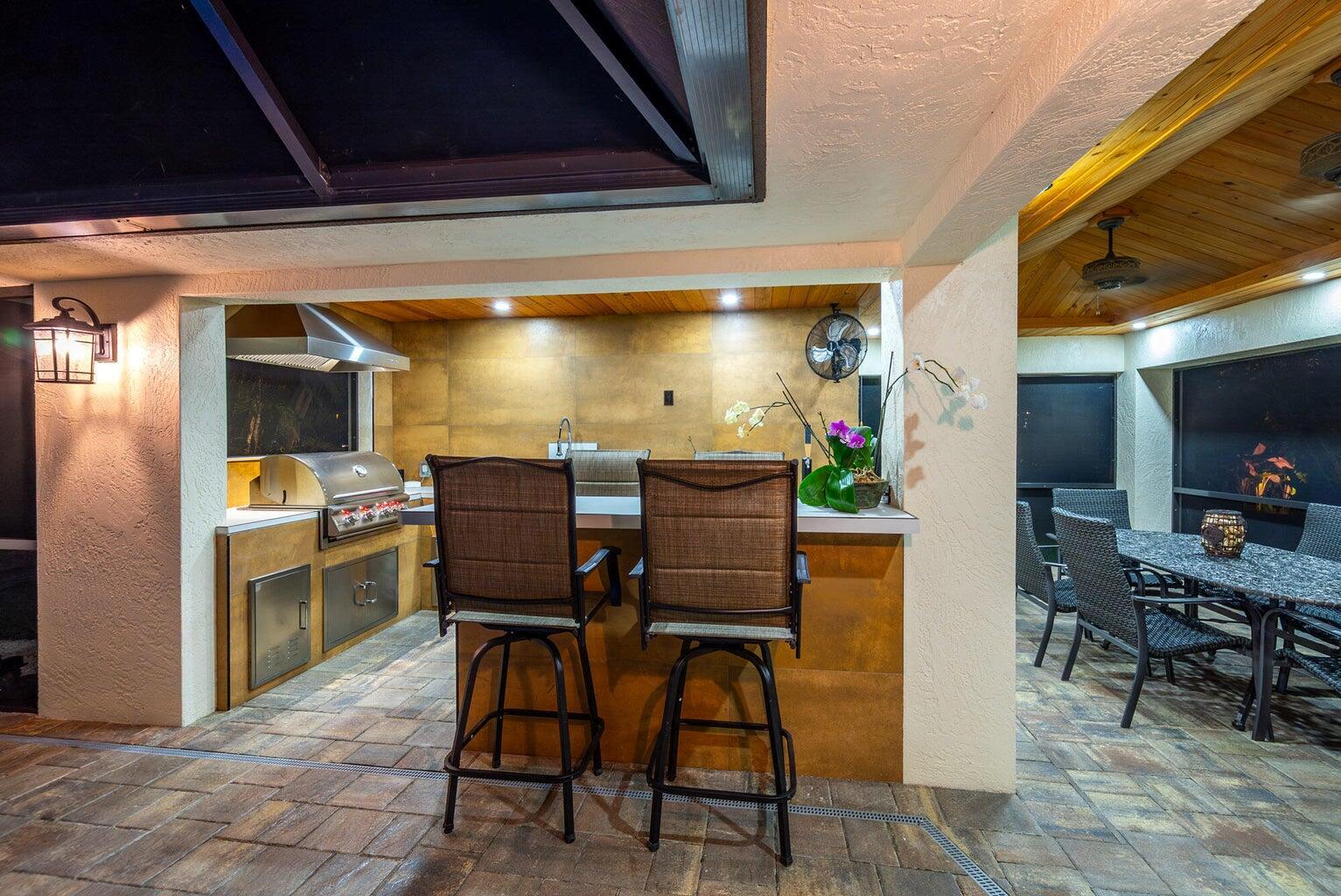 PINEWOOD EAST OF WELLINGT - Residential