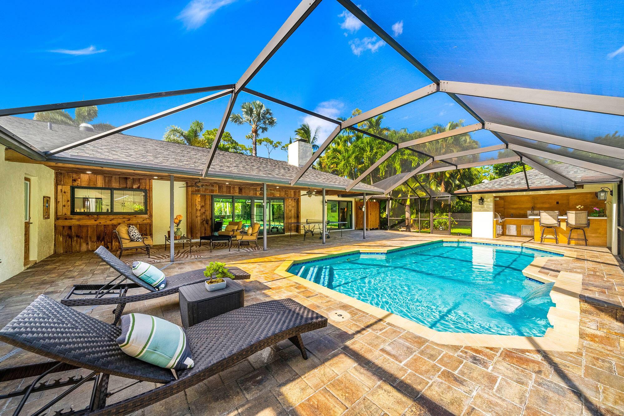 PINEWOOD EAST OF WELLINGT - Residential