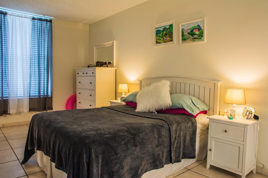 SANDS POINT III CONDO - Residential