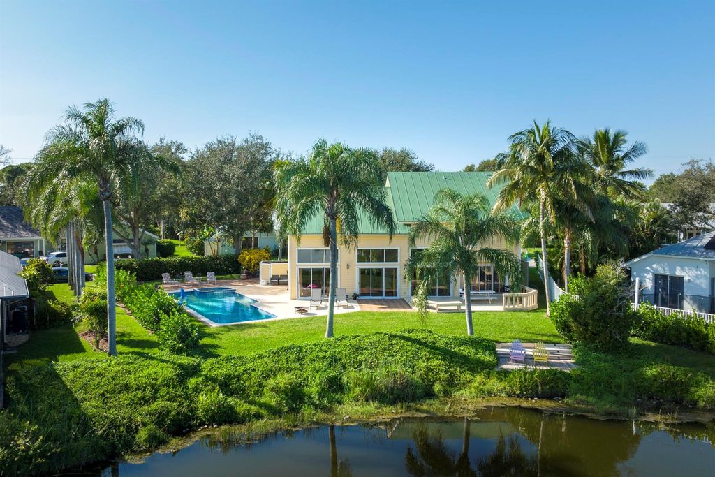 Photo of 10381 SE Jupiter Narrows Drive, Hobe Sound, FL 33455 (MLS # R11115284)