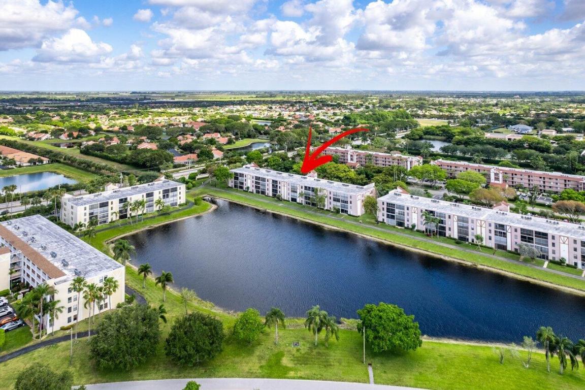 HUNTINGTON LAKES SEC FOUR CONDOS - Residential Lease