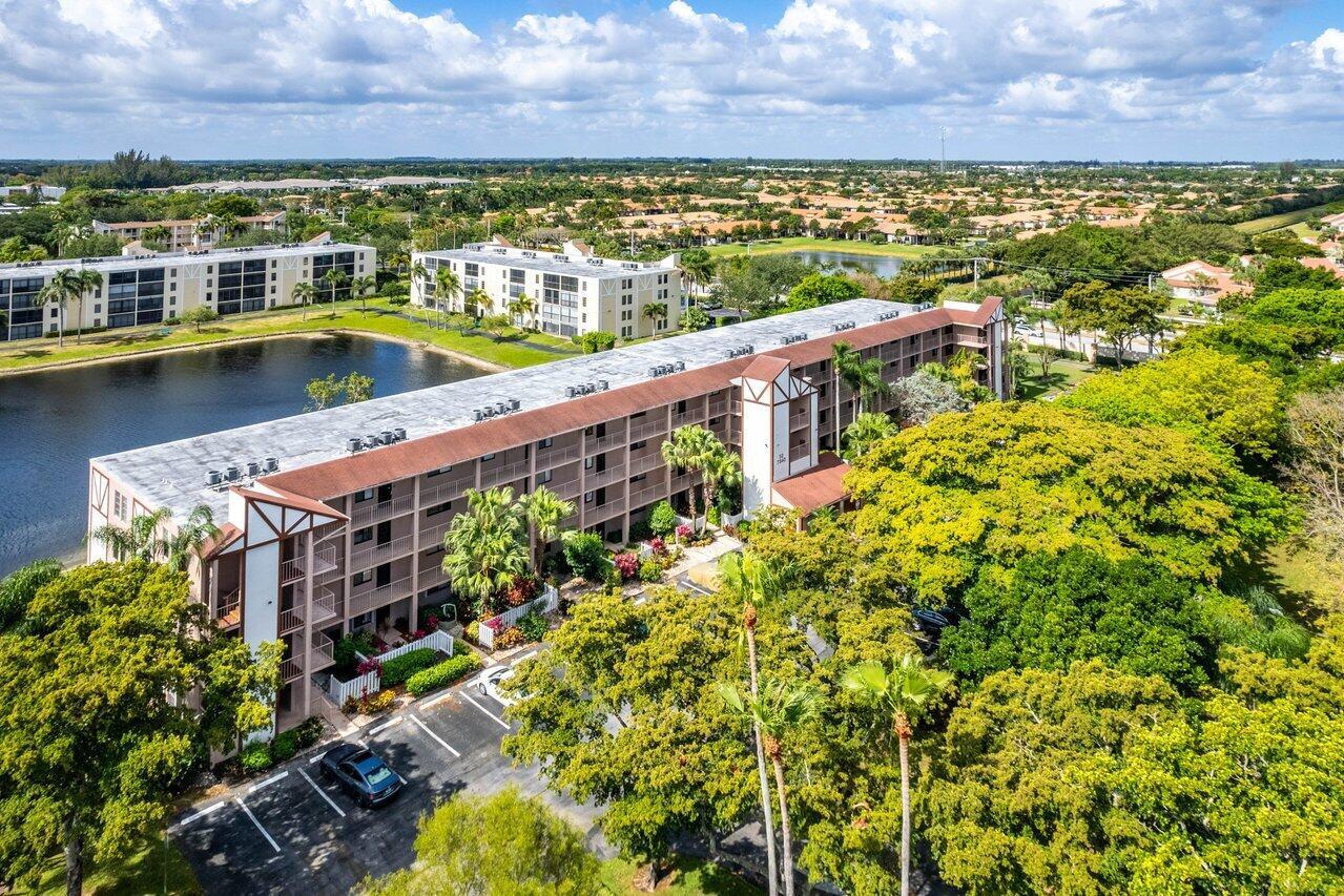 HUNTINGTON LAKES SEC FOUR CONDOS - Residential Lease