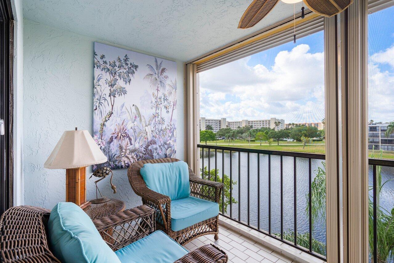 HUNTINGTON LAKES SEC FOUR CONDOS - Residential Lease