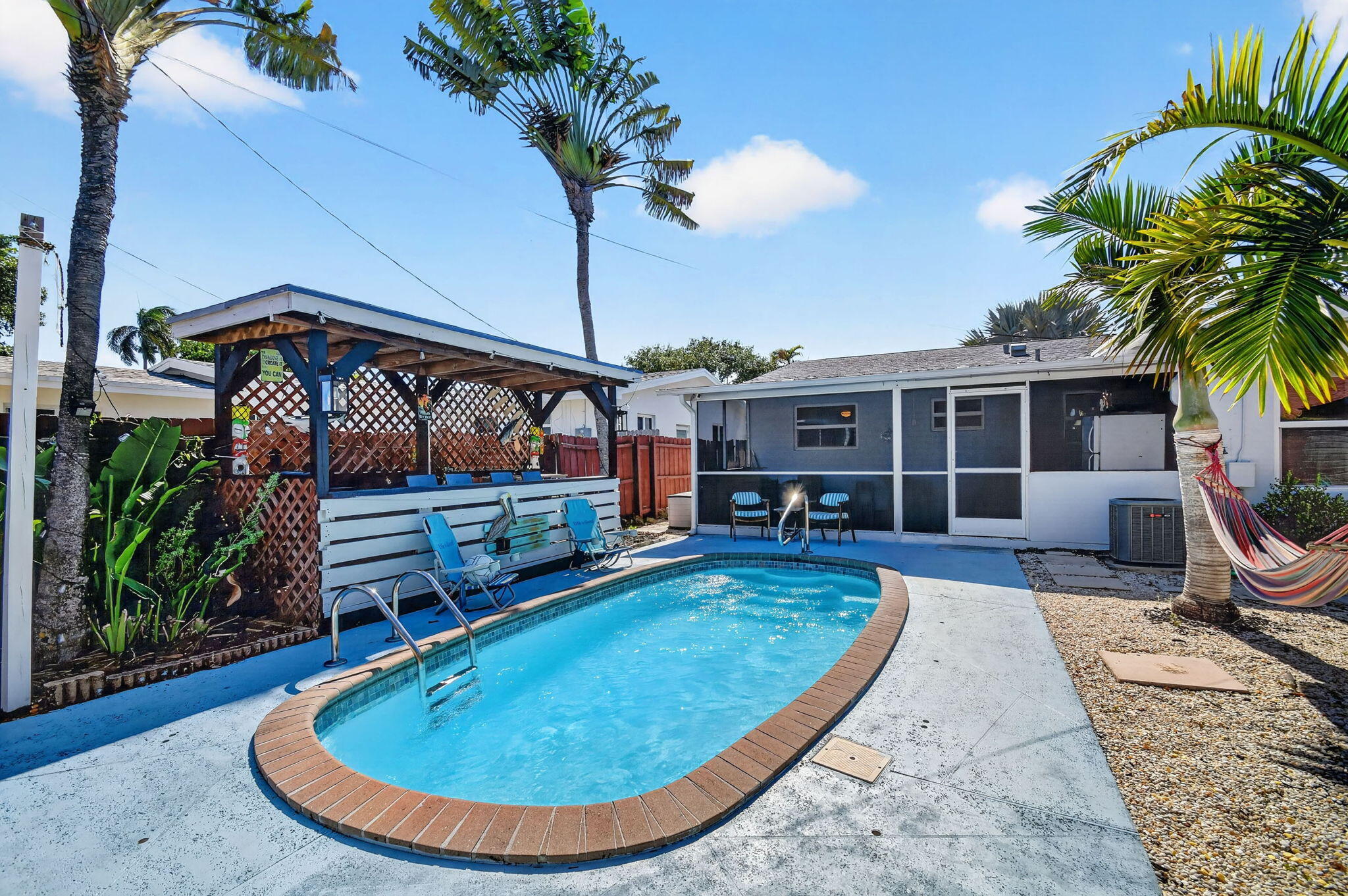 NORTH LAKE WORTH - Residential