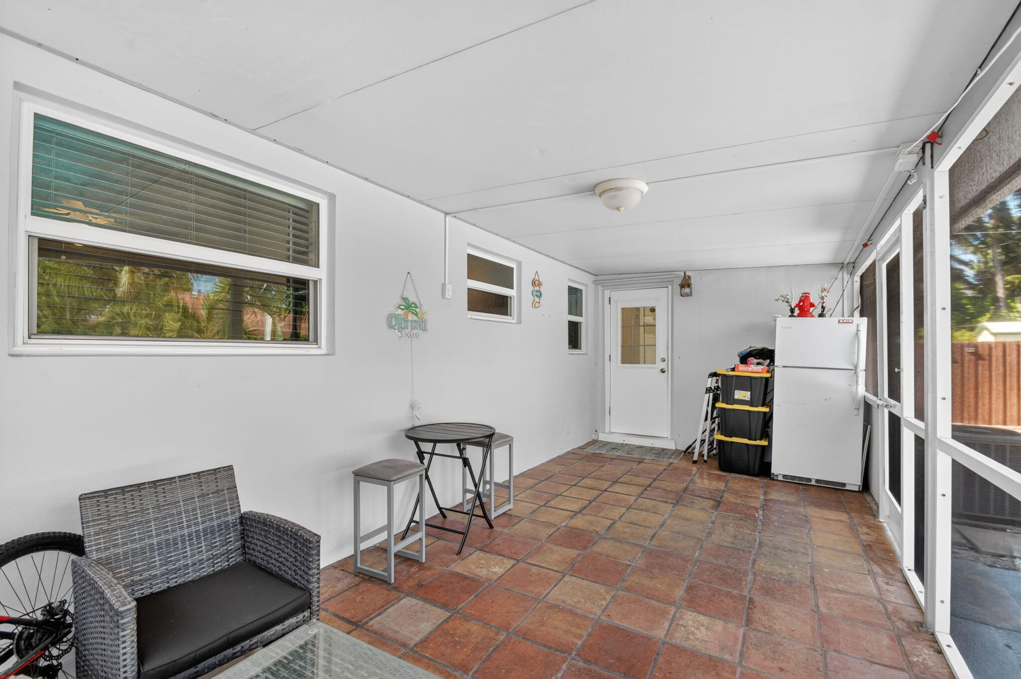 NORTH LAKE WORTH - Residential