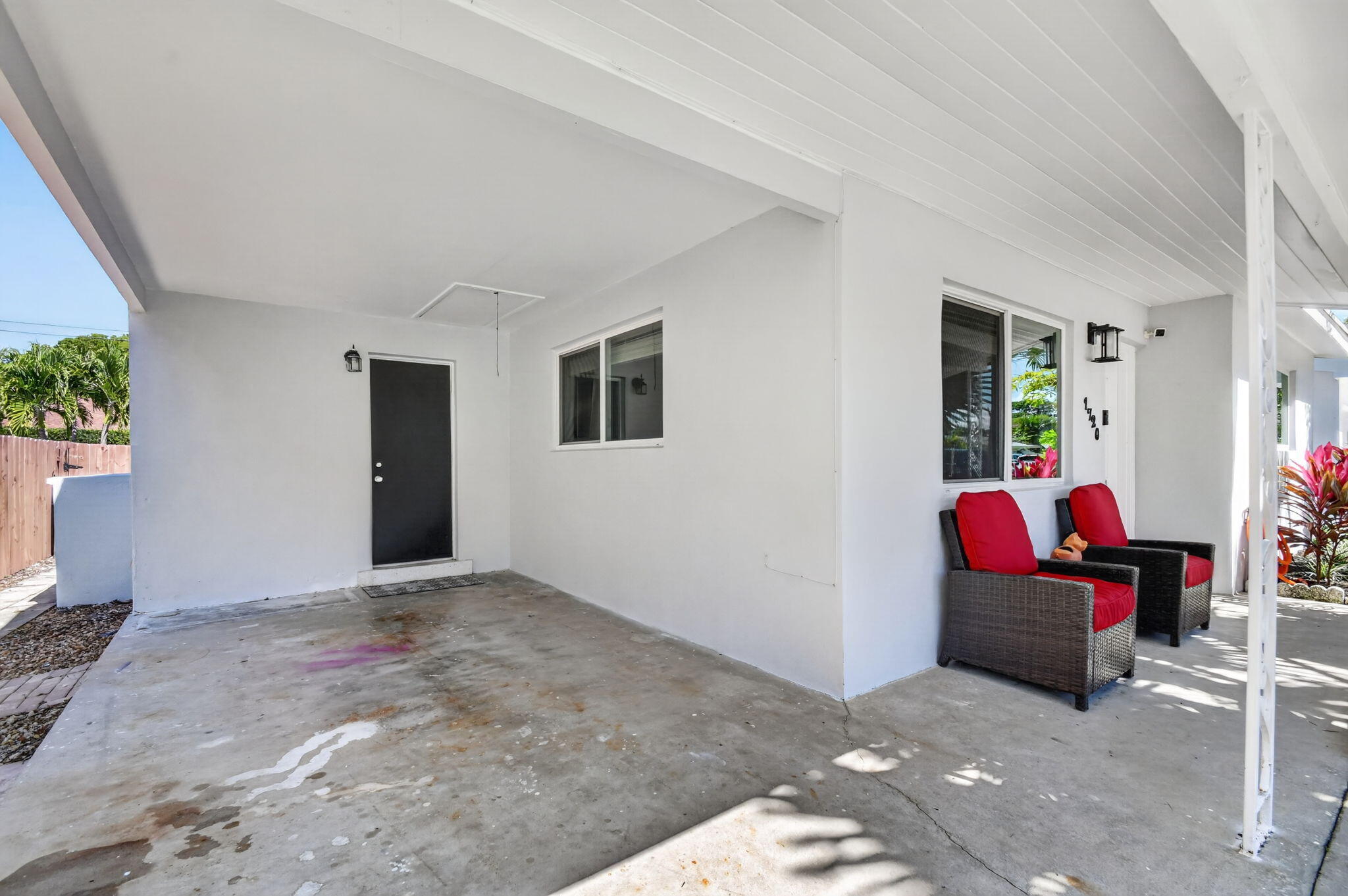 NORTH LAKE WORTH - Residential