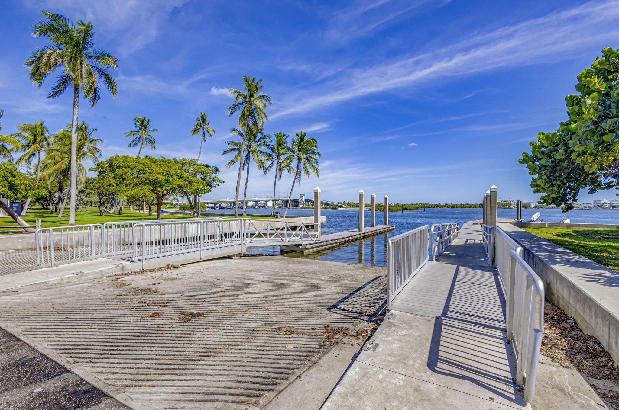 NORTH LAKE WORTH - Residential