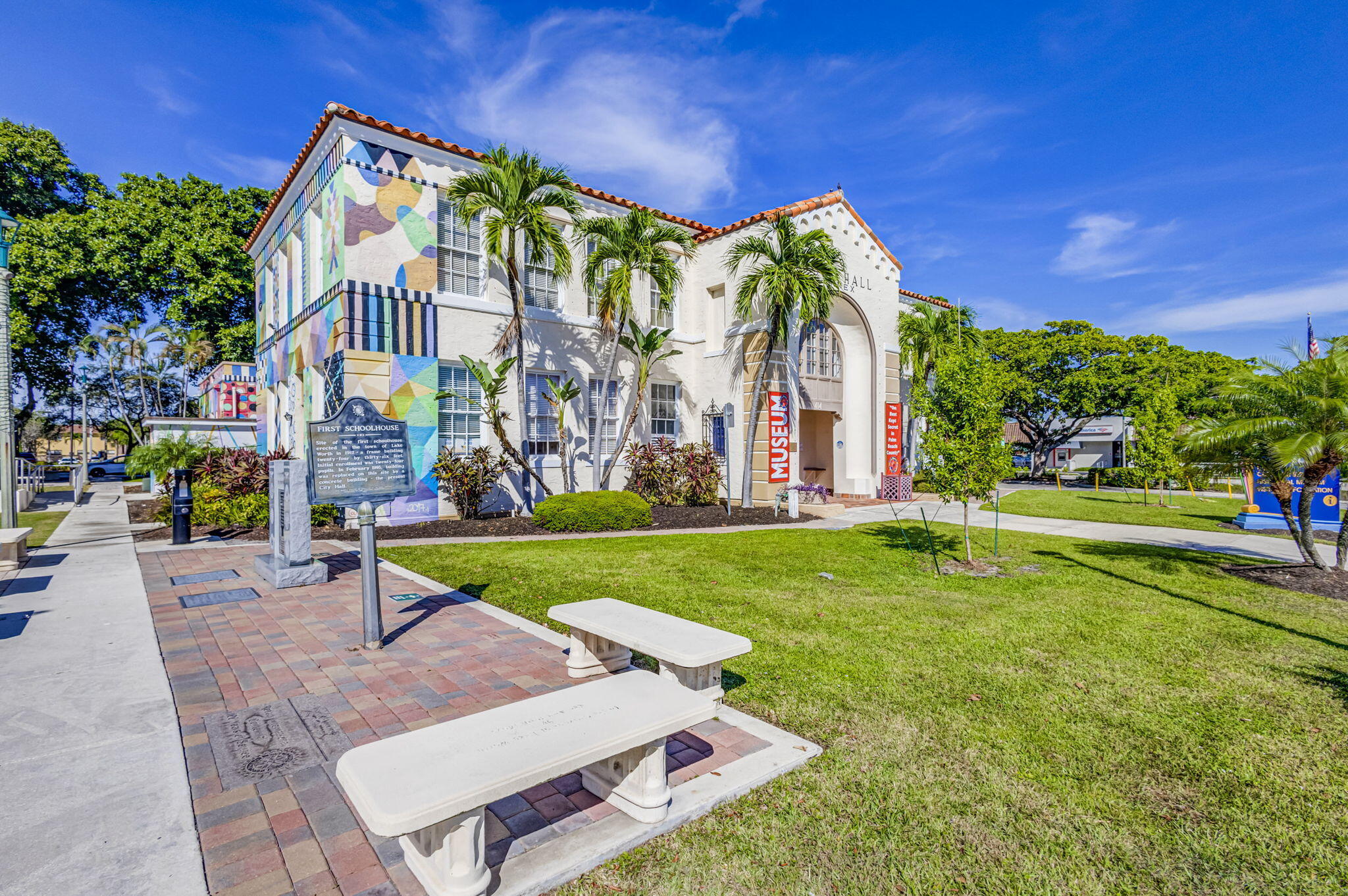 NORTH LAKE WORTH - Residential
