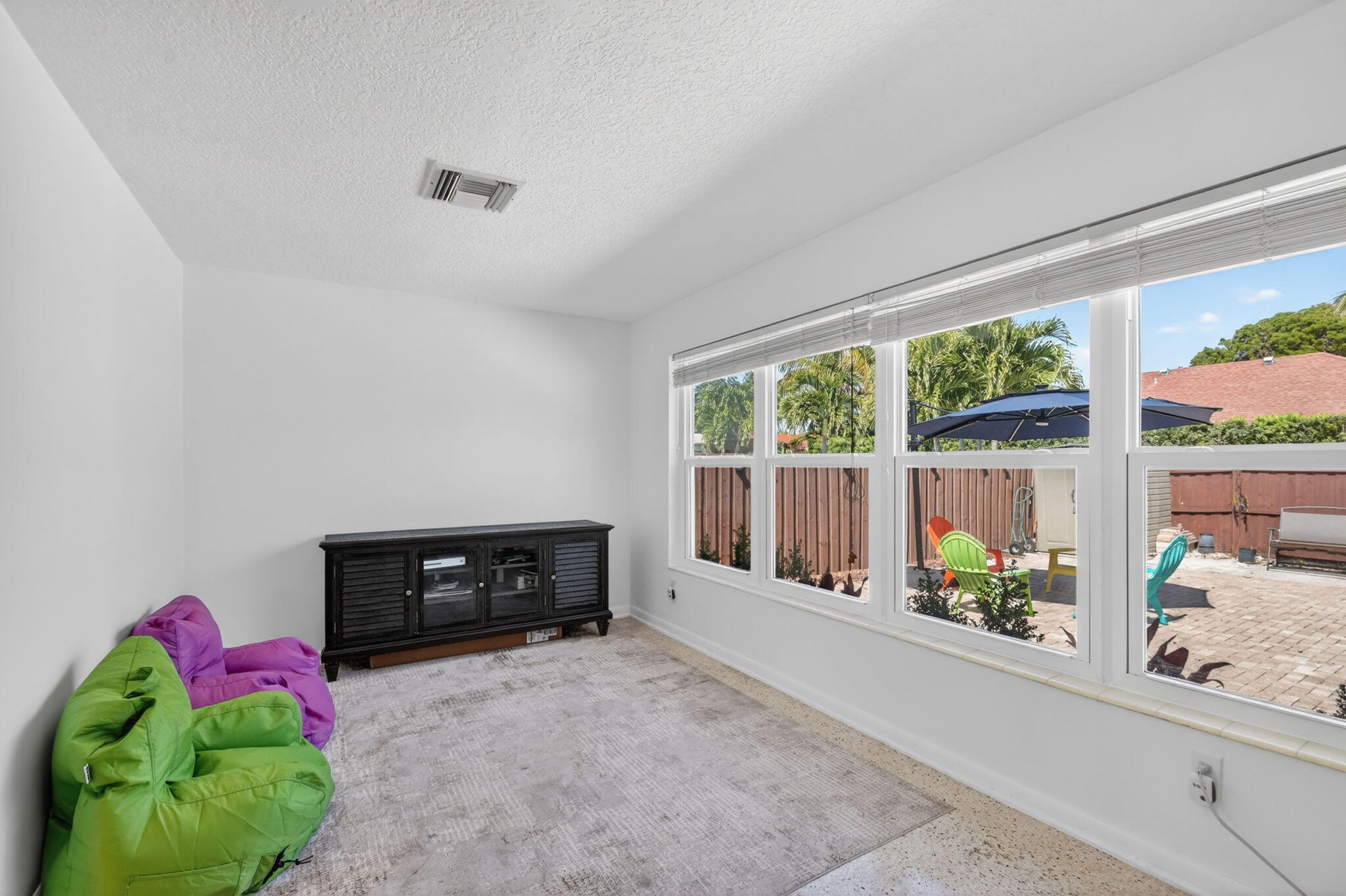 NORTH LAKE WORTH - Residential