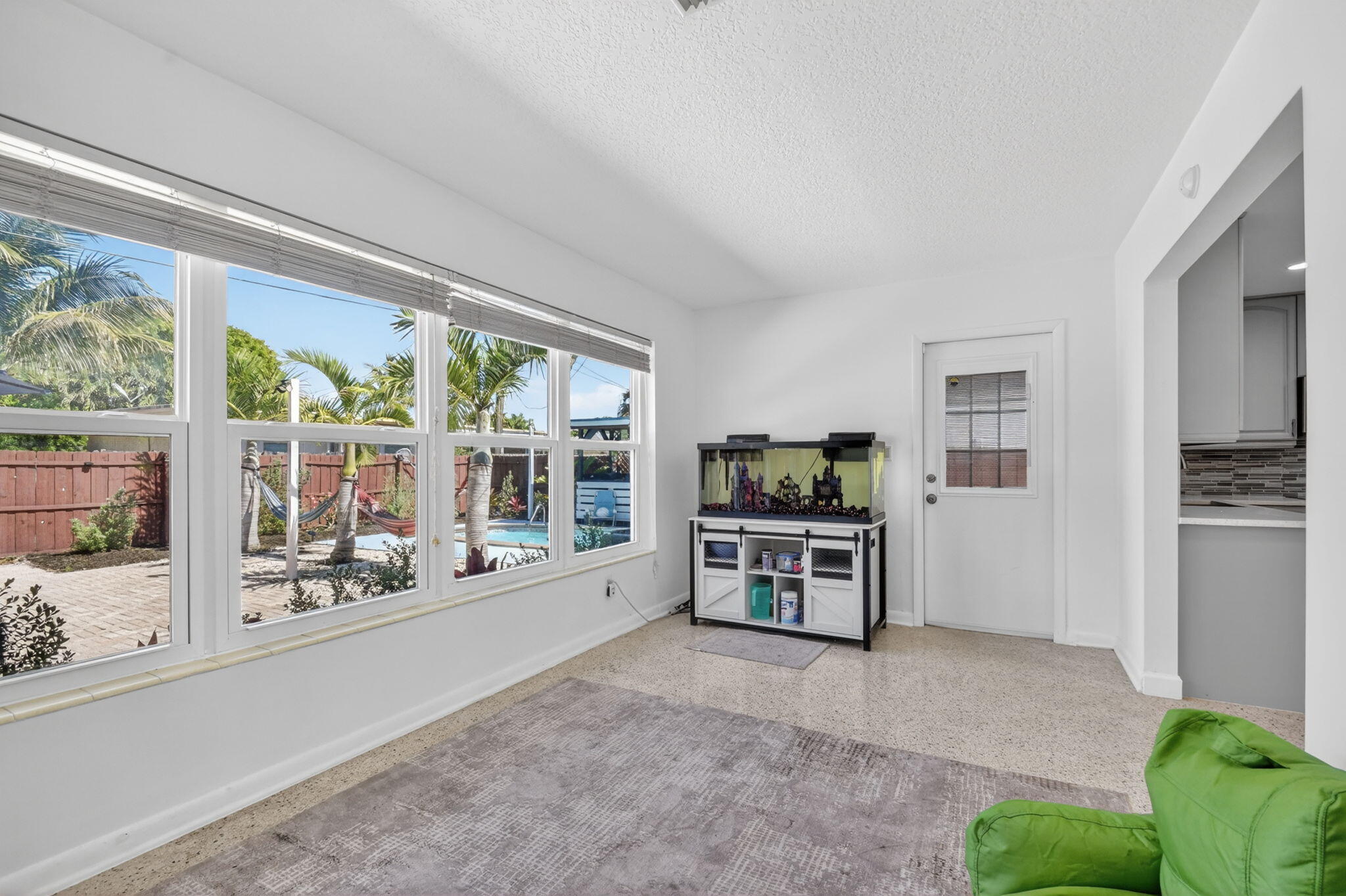 NORTH LAKE WORTH - Residential