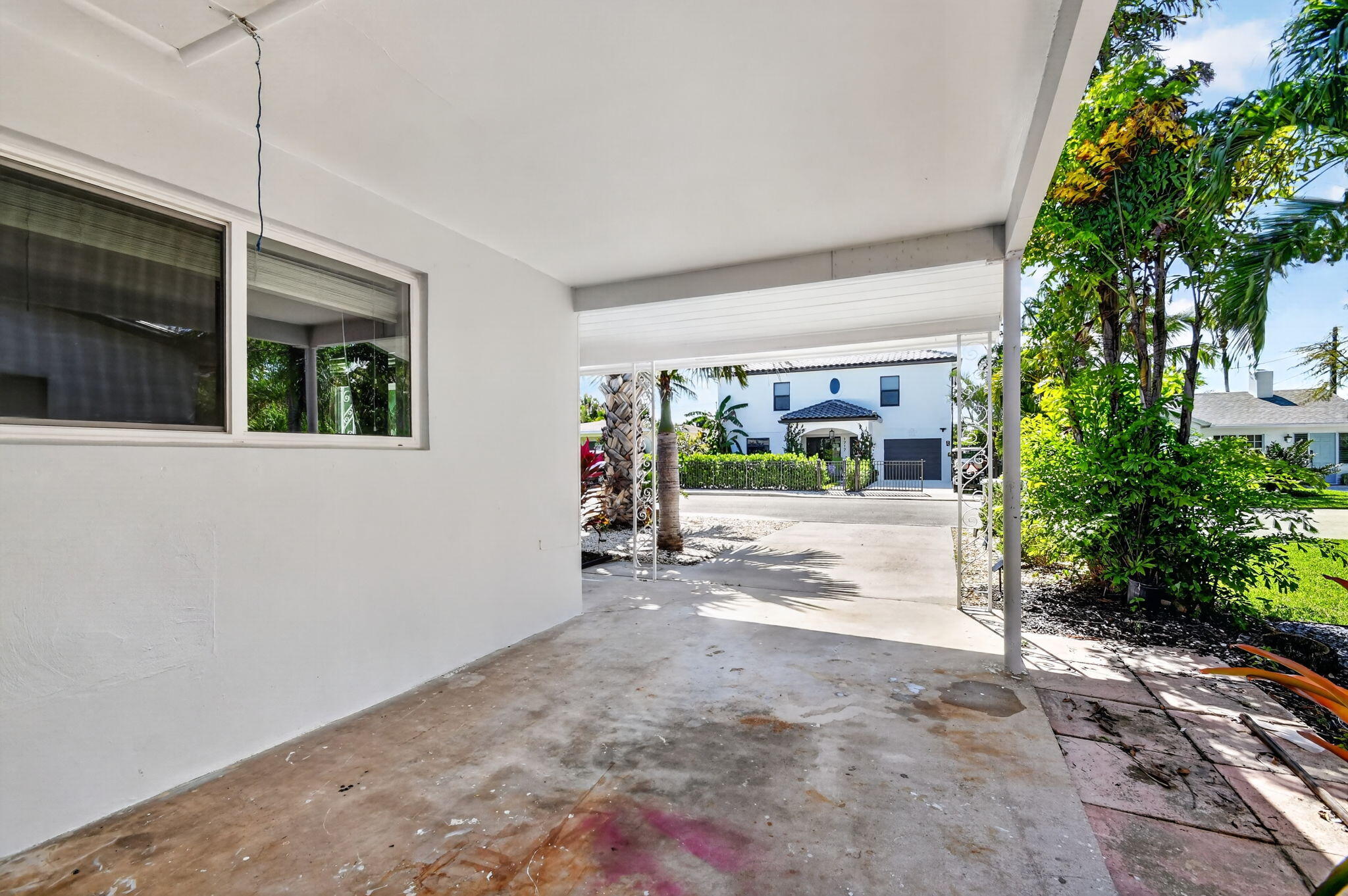 NORTH LAKE WORTH - Residential