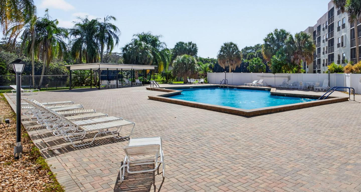 TRADEWINDS C CONDO - Residential