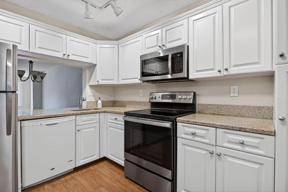 TRADEWINDS C CONDO - Residential