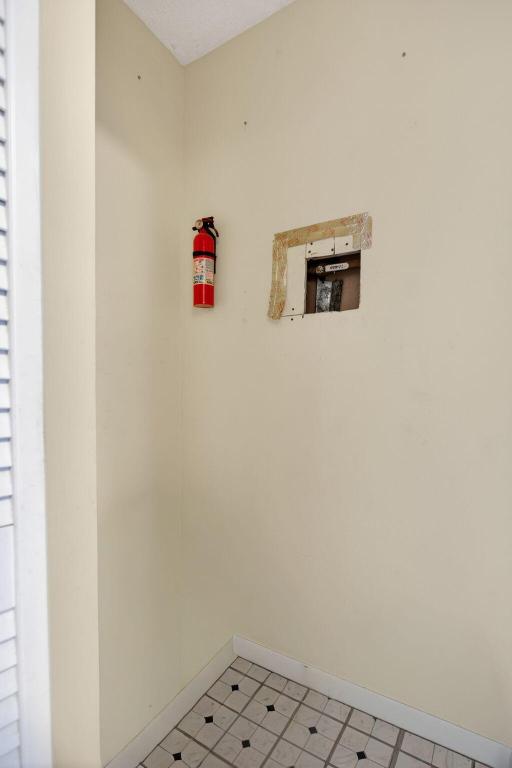 TRADEWINDS C CONDO - Residential