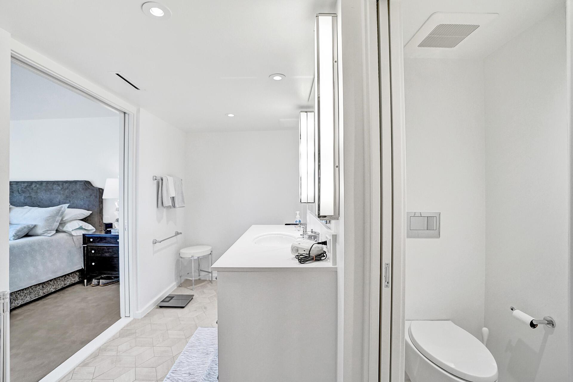 Trianon Condominium - Residential