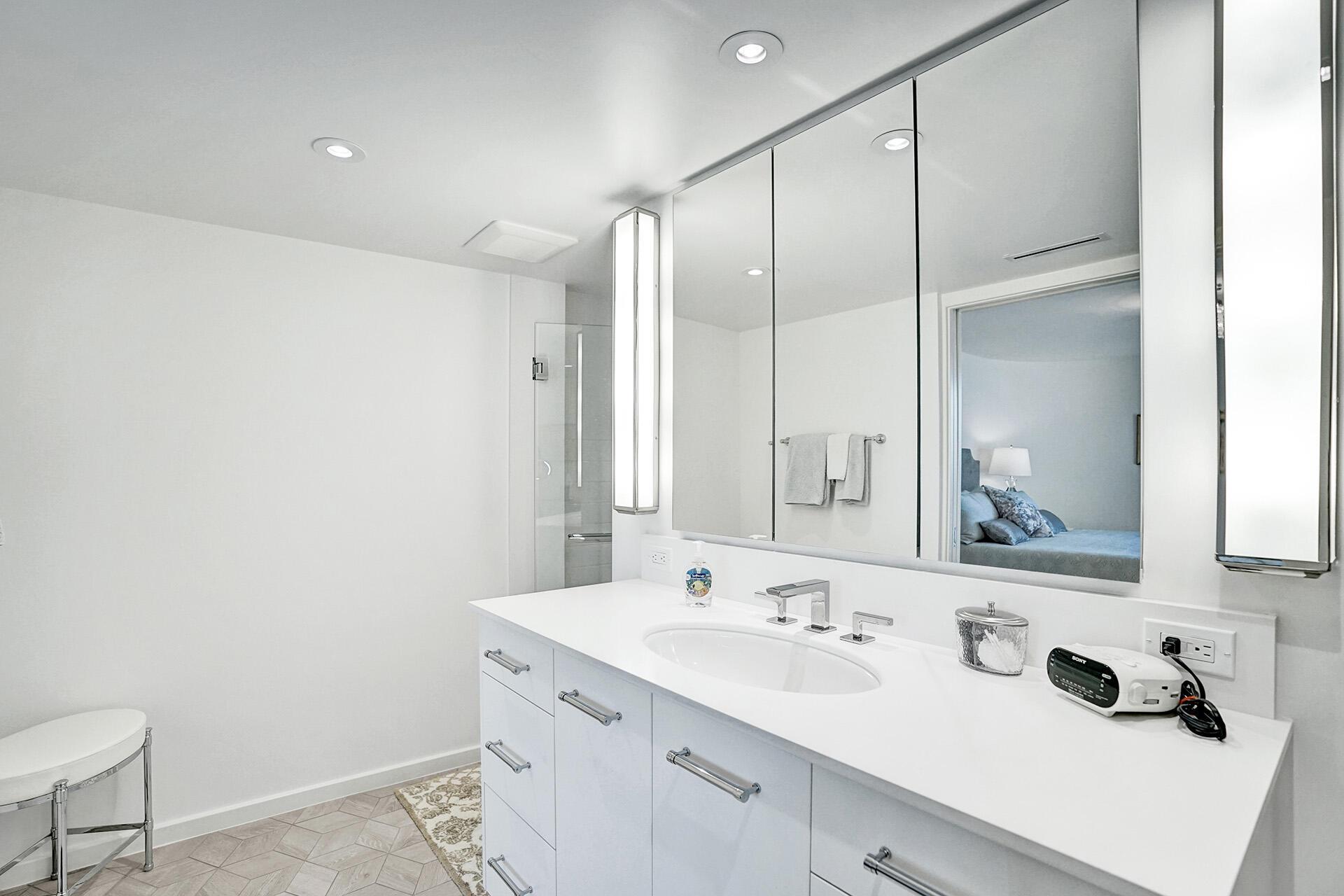 Trianon Condominium - Residential