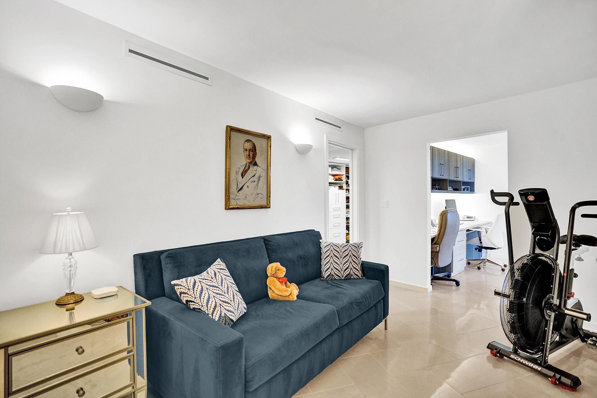 Trianon Condominium - Residential