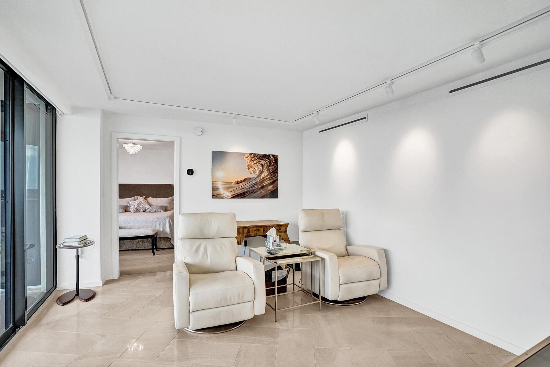 Trianon Condominium - Residential