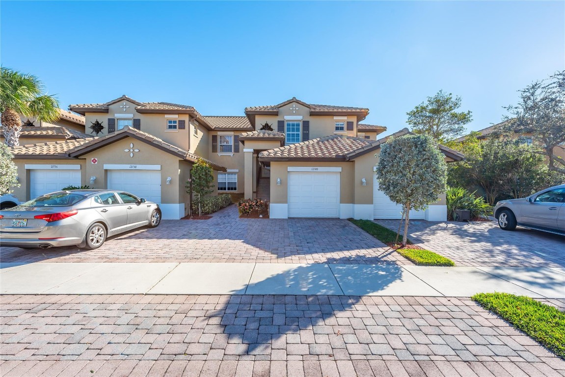 CYPRESS POINTE IV AT HERO - Residential Lease