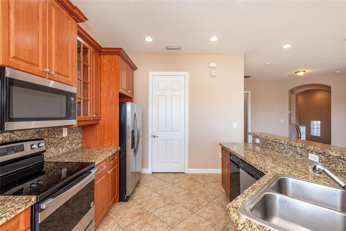 CYPRESS POINTE IV AT HERO - Residential Lease