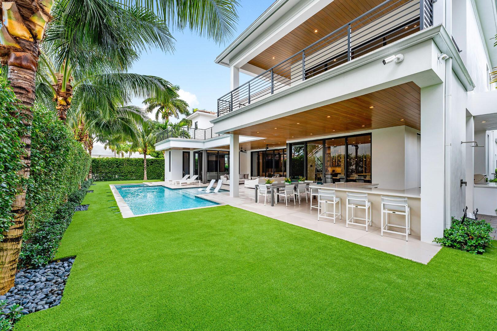 ROYAL PALM YACHT & COUNTR - Residential