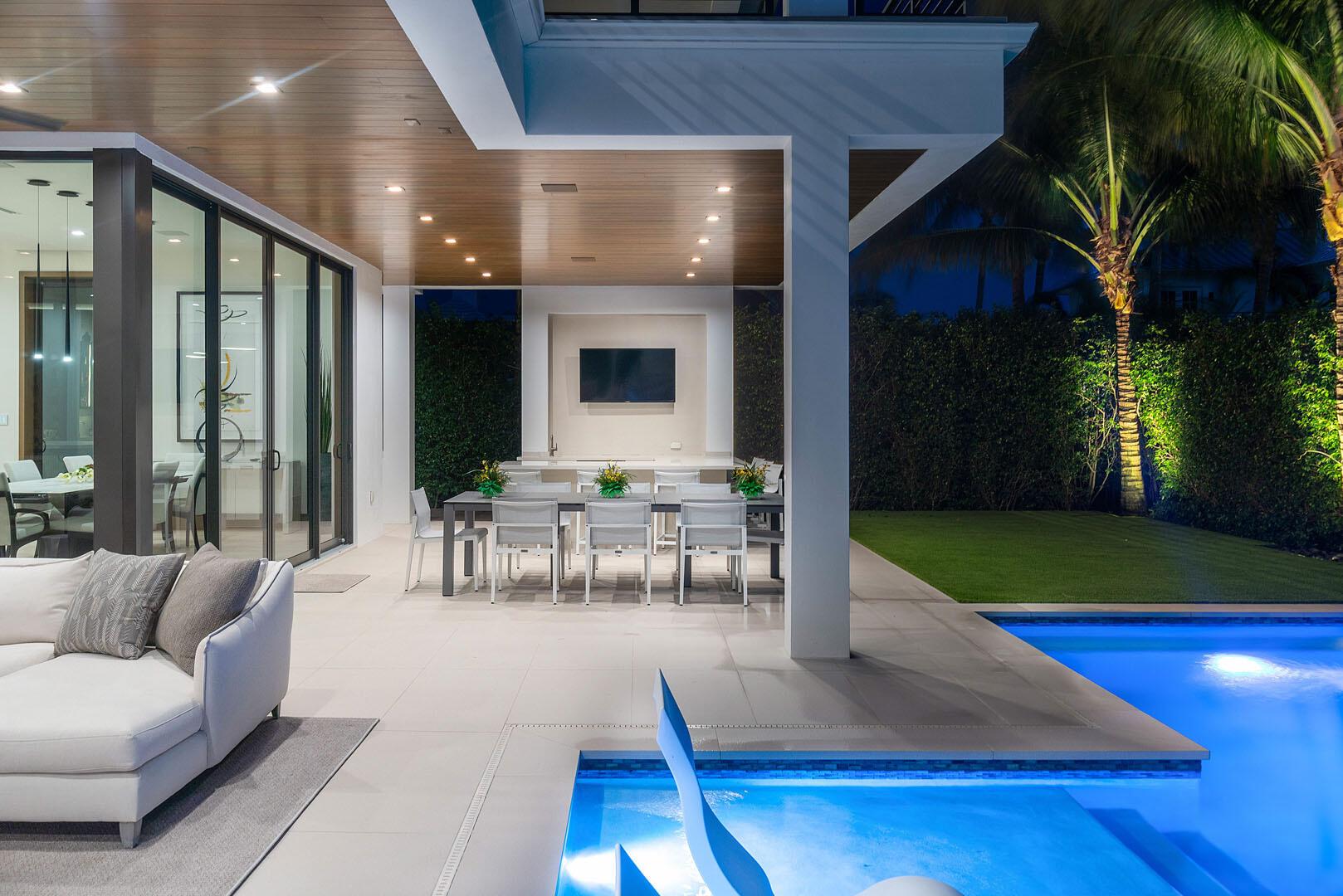 ROYAL PALM YACHT & COUNTR - Residential