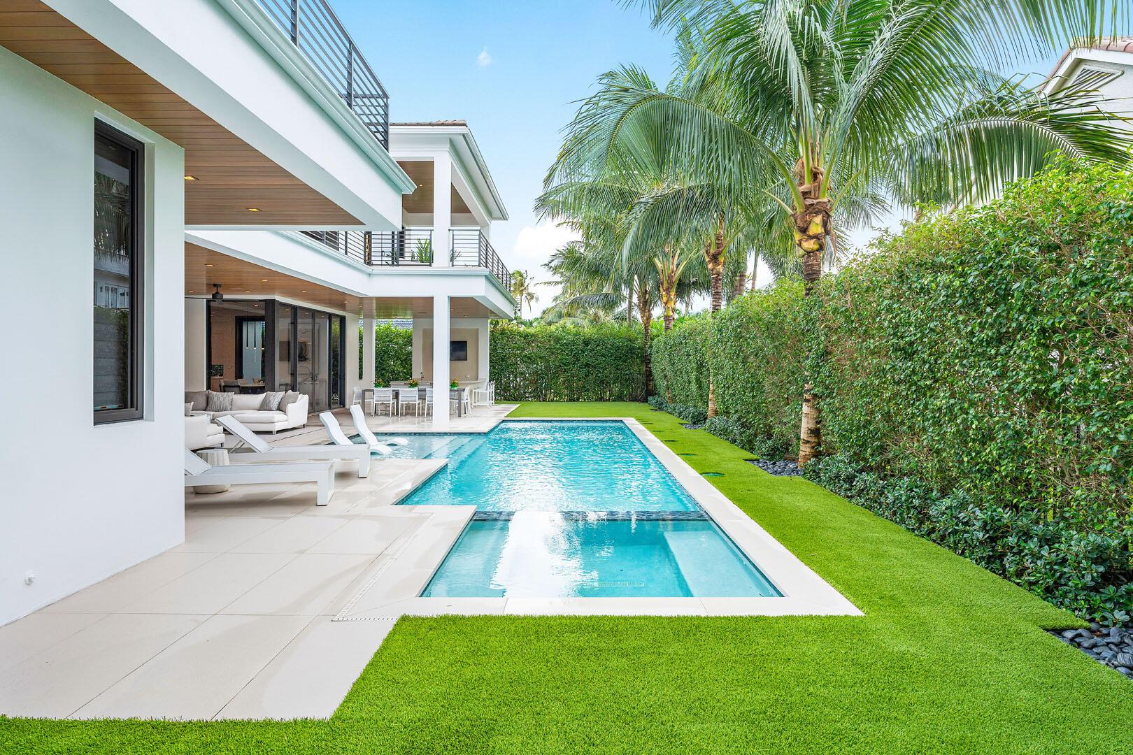 ROYAL PALM YACHT & COUNTR - Residential