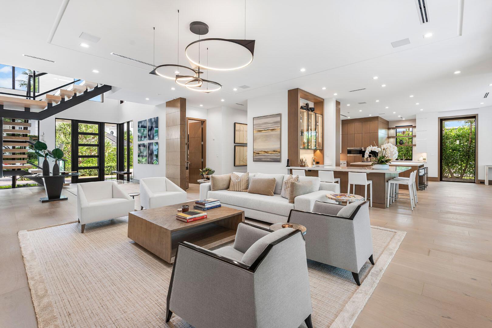 ROYAL PALM YACHT & COUNTR - Residential