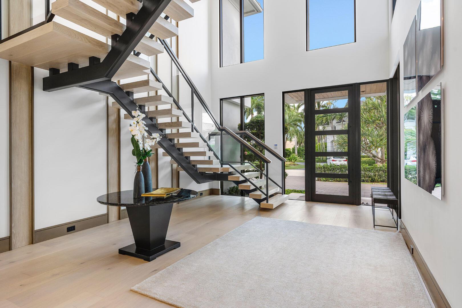 ROYAL PALM YACHT & COUNTR - Residential