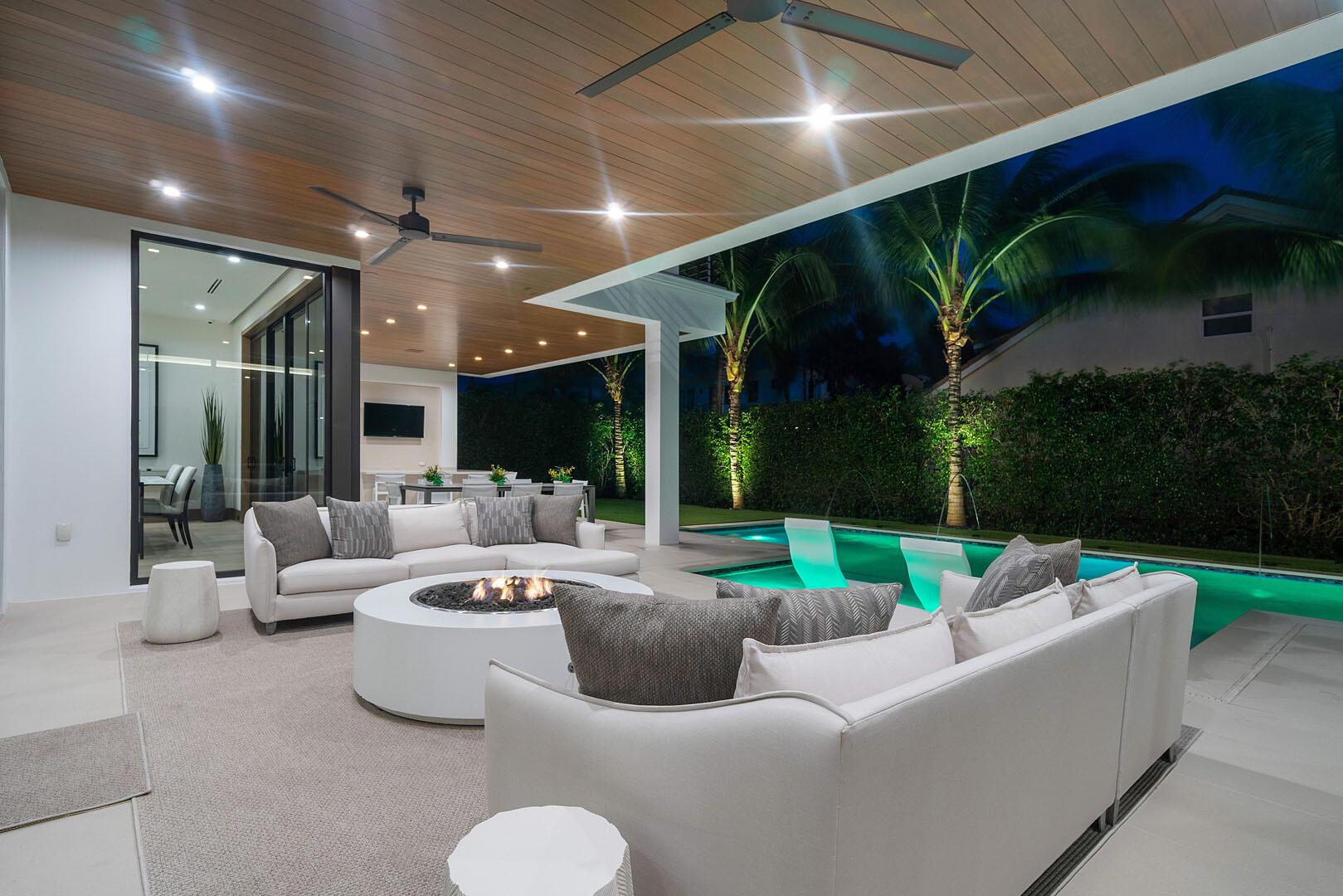 ROYAL PALM YACHT & COUNTR - Residential