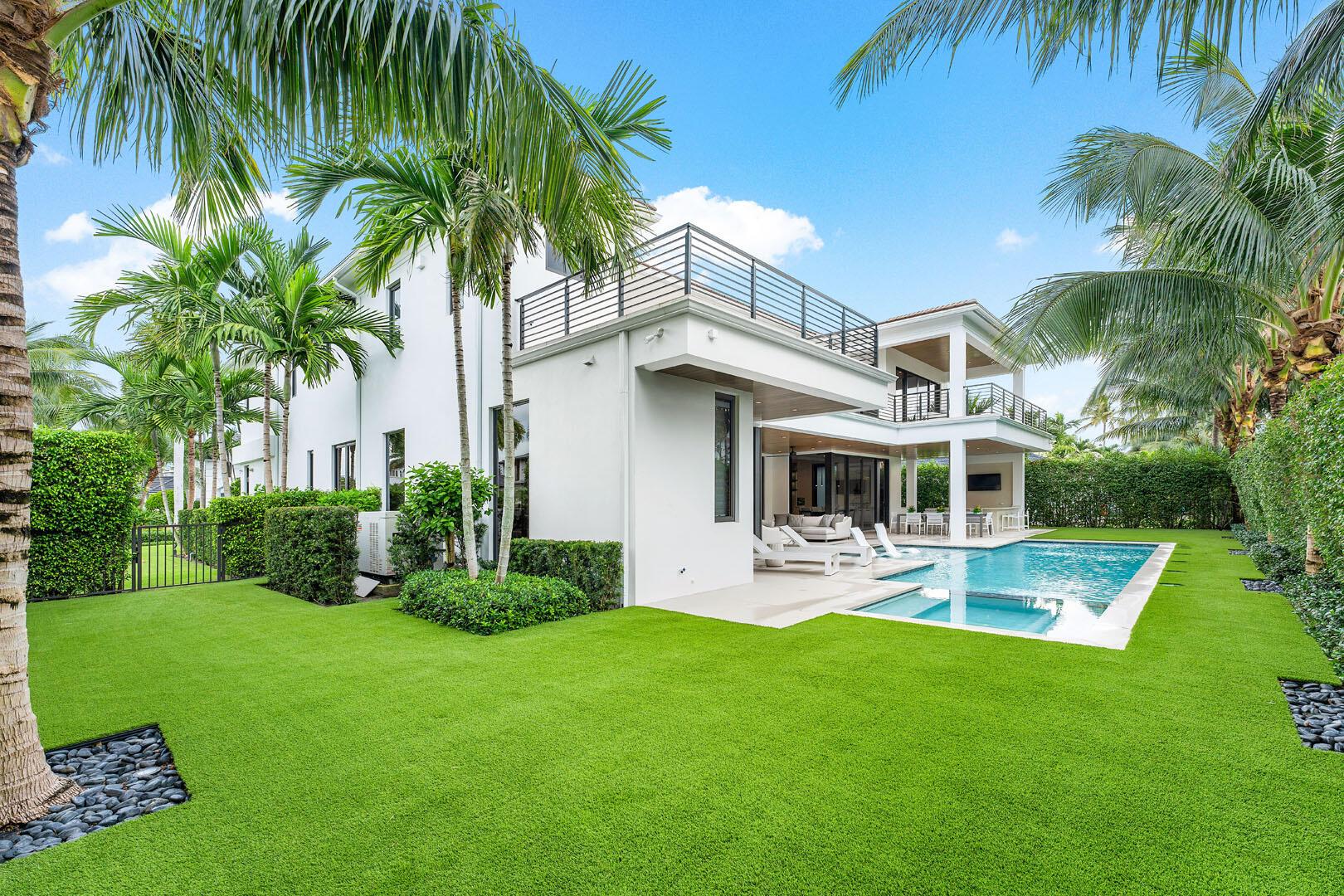 ROYAL PALM YACHT & COUNTR - Residential