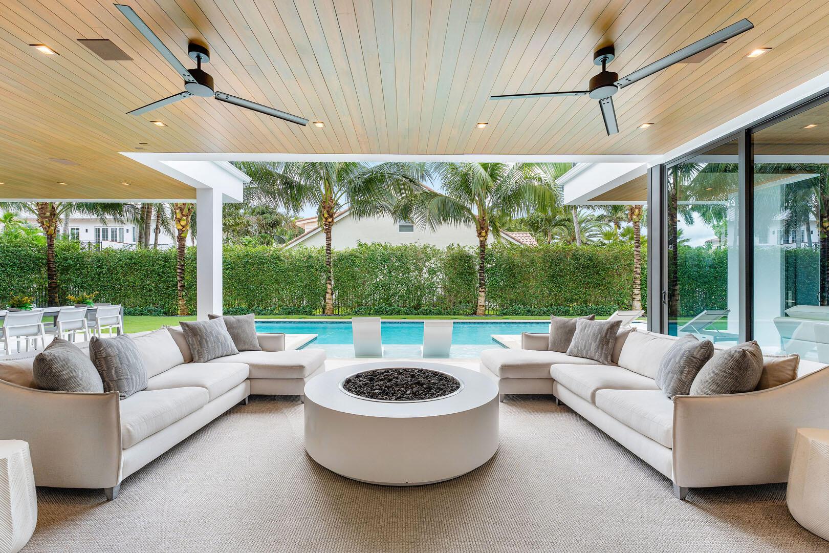 ROYAL PALM YACHT & COUNTR - Residential