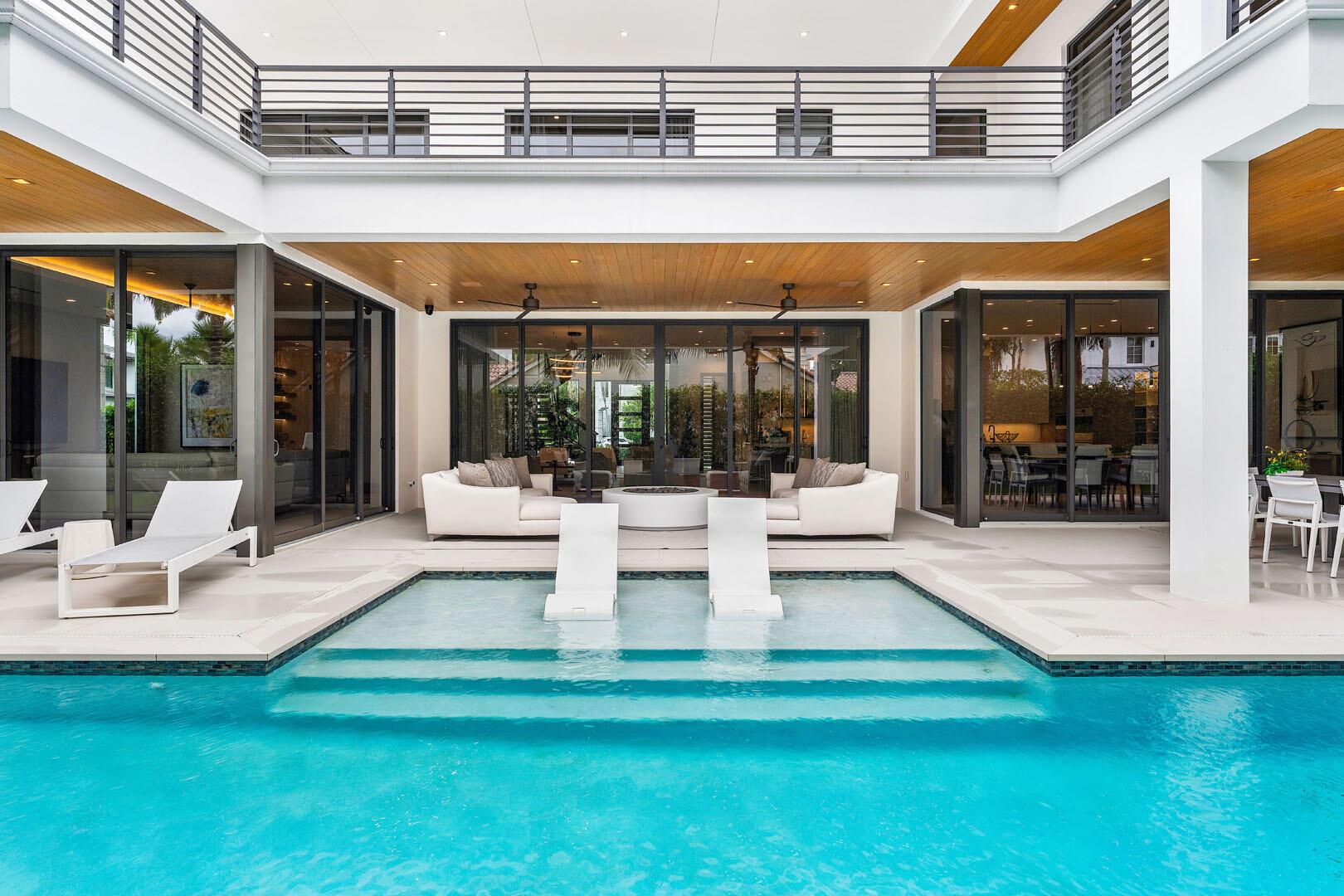 ROYAL PALM YACHT & COUNTR - Residential