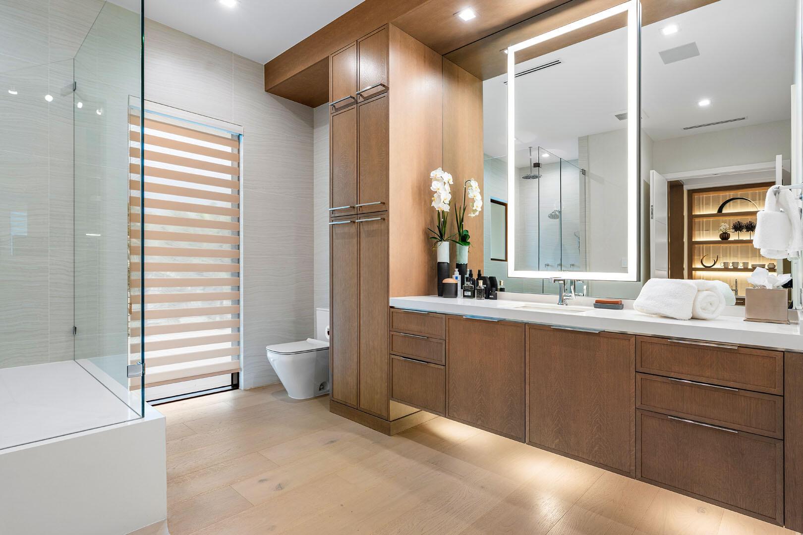 ROYAL PALM YACHT & COUNTR - Residential