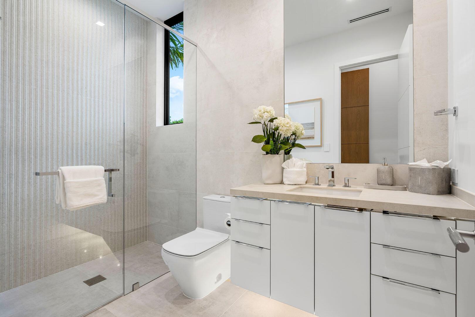 ROYAL PALM YACHT & COUNTR - Residential