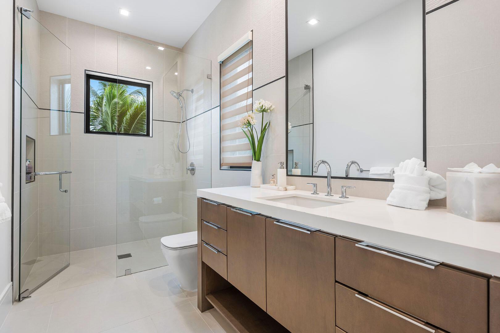 ROYAL PALM YACHT & COUNTR - Residential