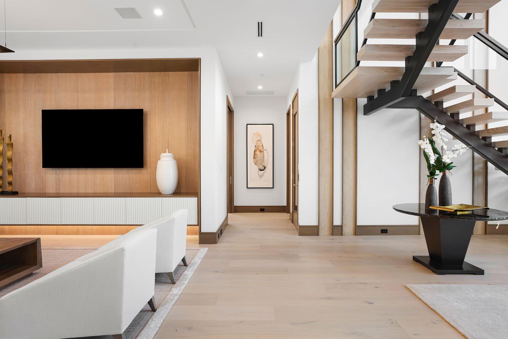 ROYAL PALM YACHT & COUNTR - Residential