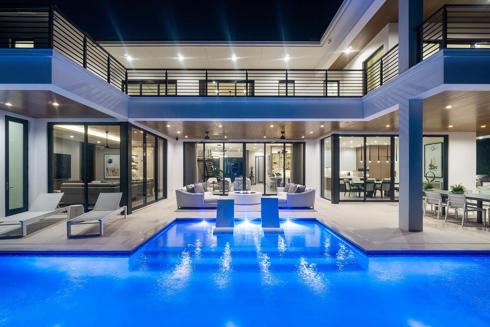 ROYAL PALM YACHT & COUNTR - Residential